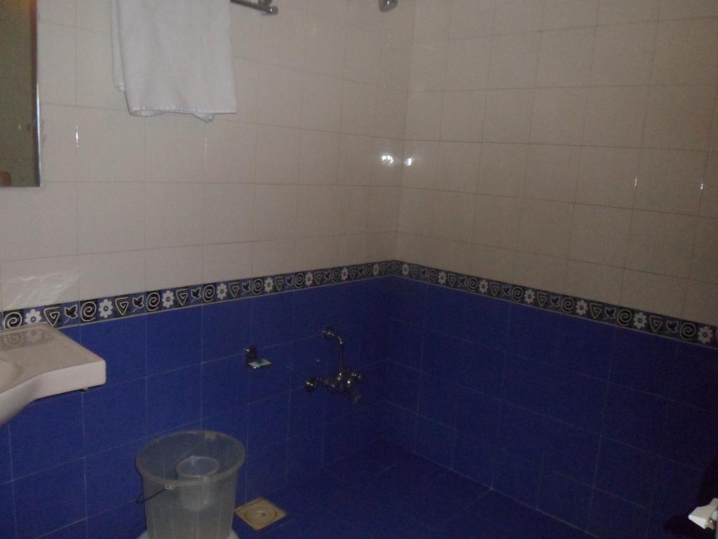 Hotel Dudawat Ahmadábád Pokoj fotografie